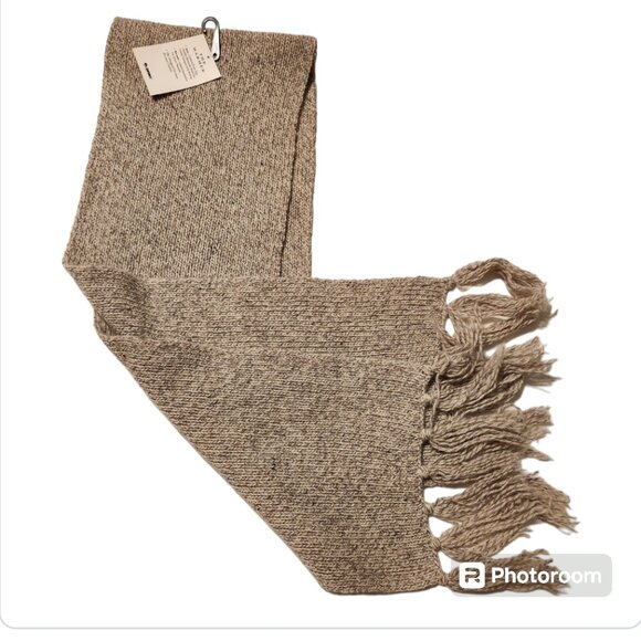 Men's Scarf - Picture 2 of 5